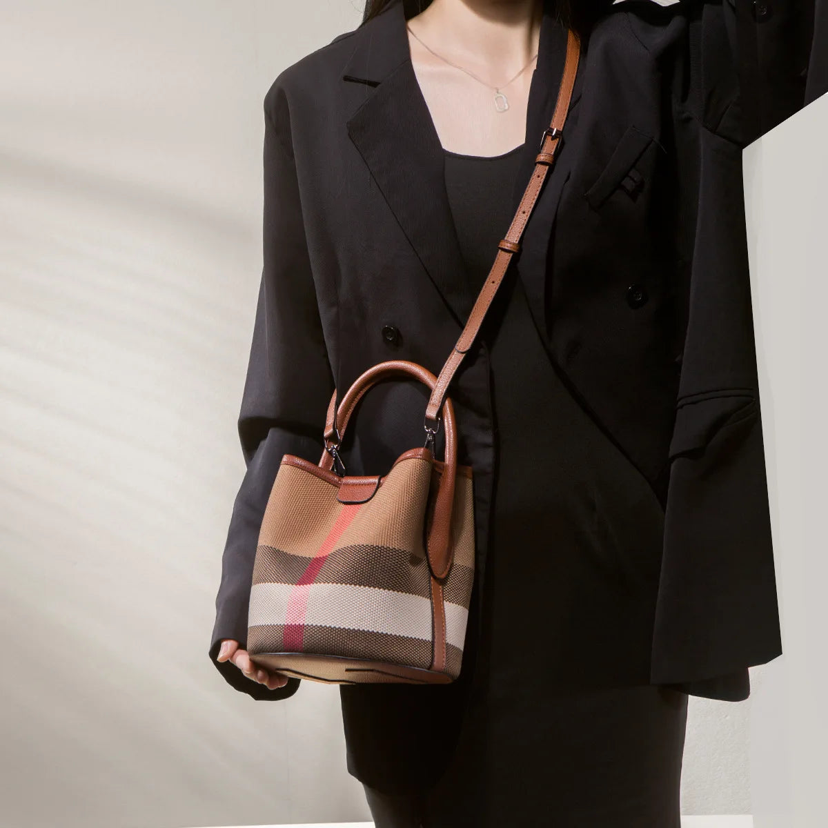 Diaper Bag Minimalist High-End Business Commuter Leather Crossbody Handbag Women Original Textured Clutch Mini